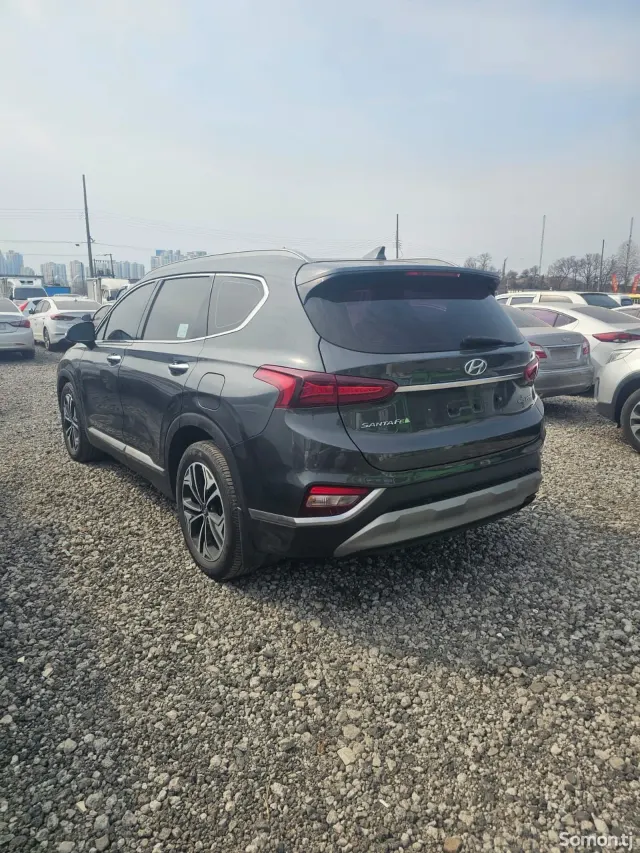 Hyundai Santa Fe 2019 · 2.0 AT