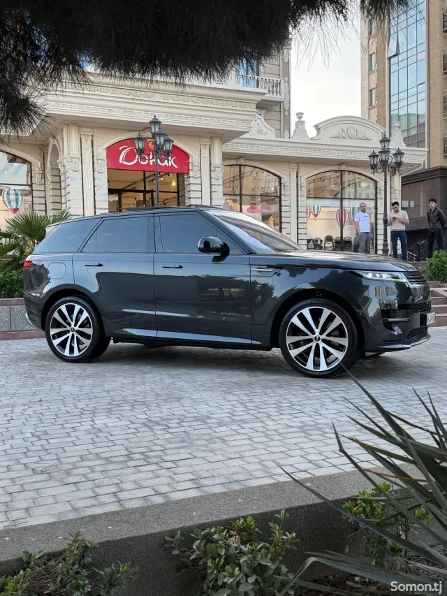 Land Rover Range Rover Sport 2024 · 3.0 AT