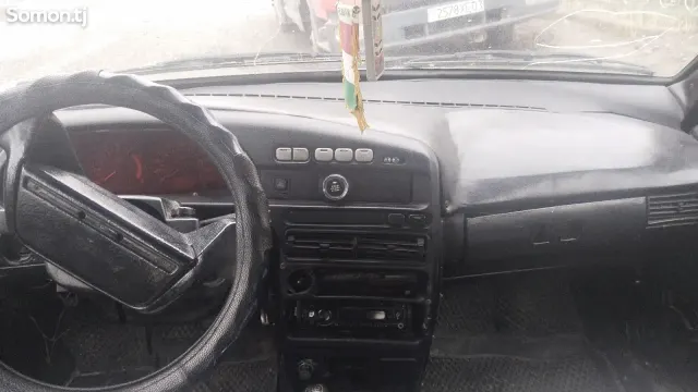 Lada (ВАЗ) 2115 1999 · 1.5 MT