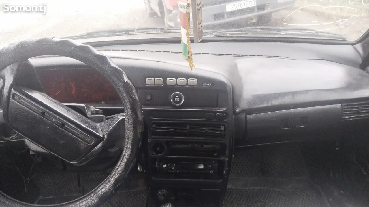 Lada (ВАЗ) 2115 1999 · 1.5 MT