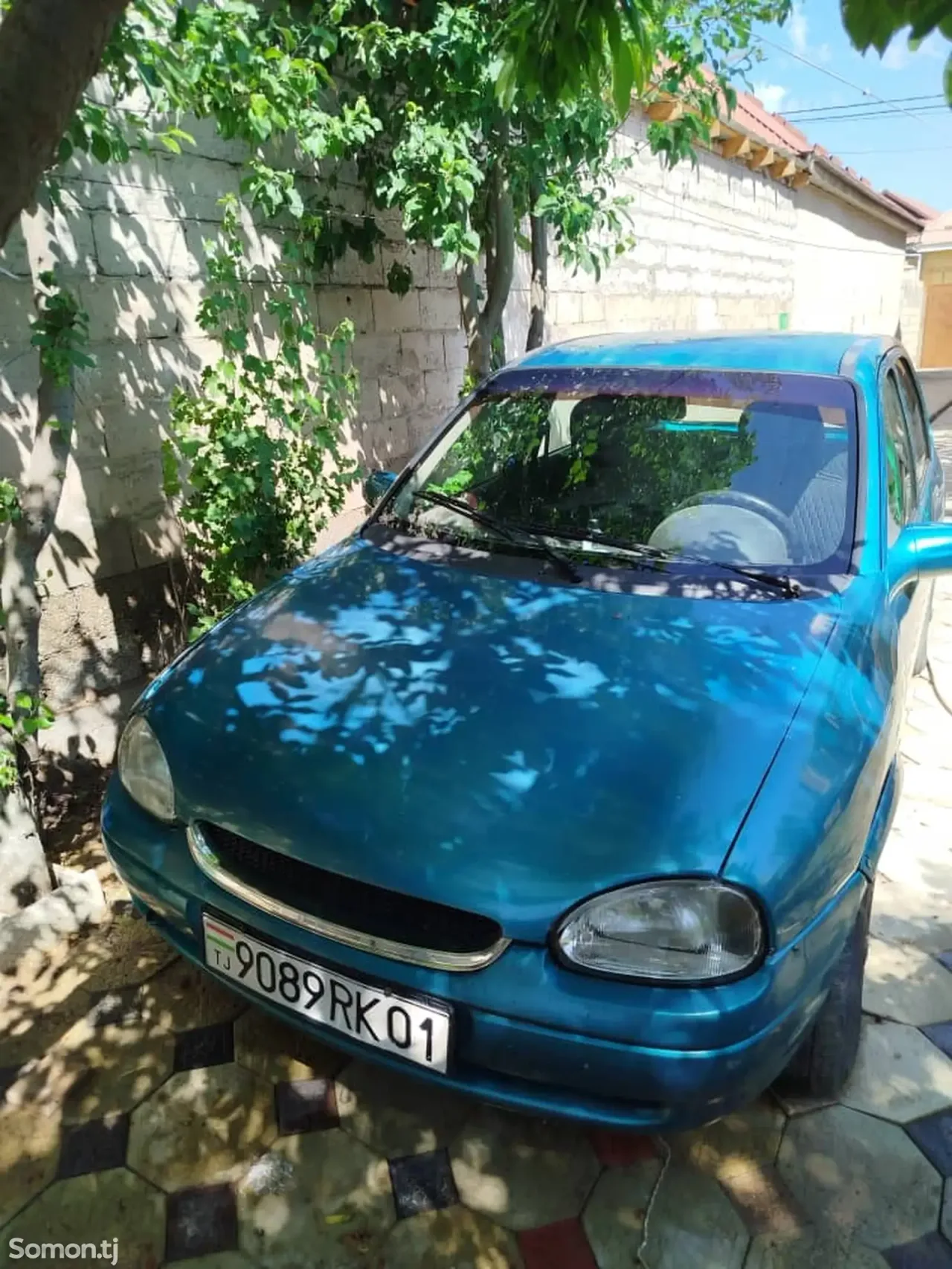 Opel Corsa 1995 · 1.6 MT