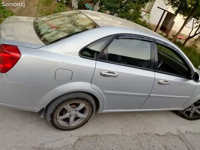 Chevrolet Lacetti 2007 · 1.6 AT