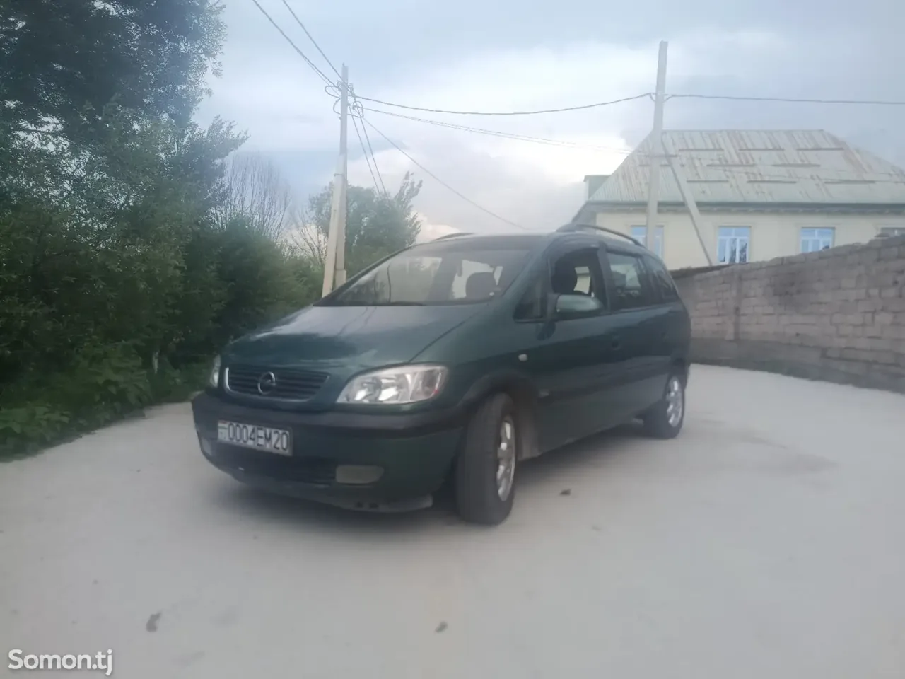 Opel Zafira 2002 · 1.6 MT