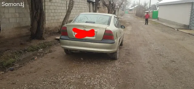 Opel Vectra B 1997 · 1.8 AT