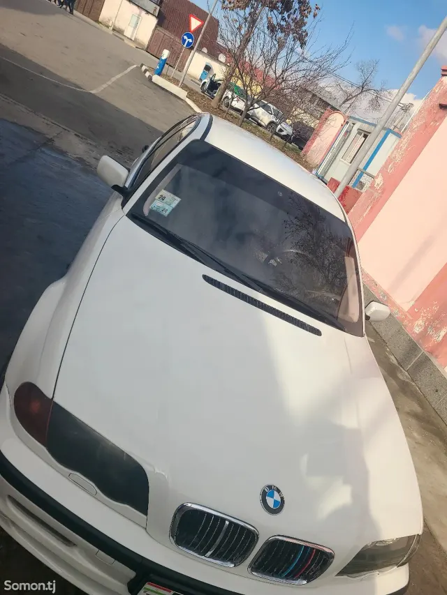 BMW 3 series 2000 · 1.8 MT