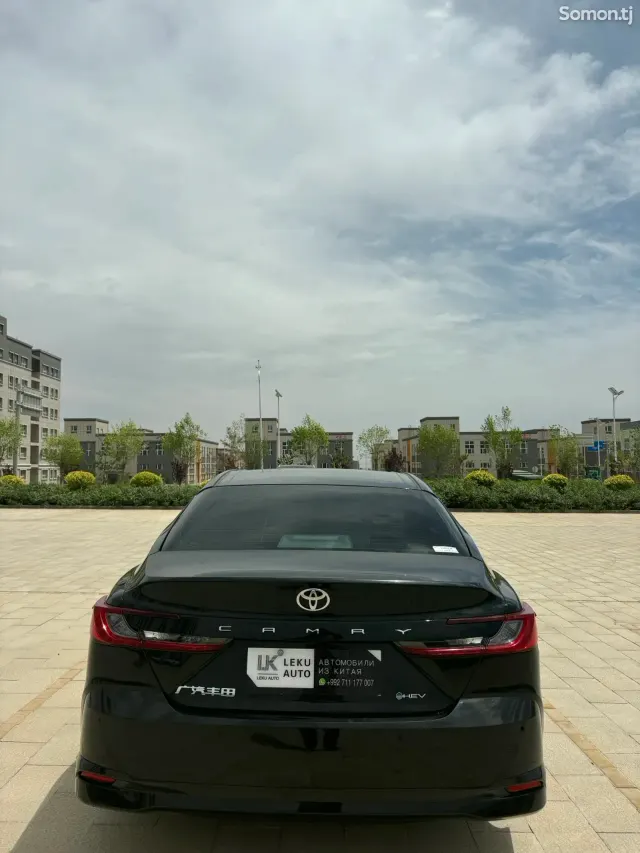 Toyota Camry 2025 · 2.0 AT