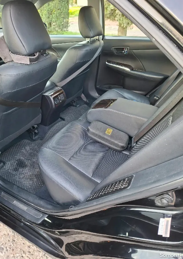 Toyota Camry 2014 · 2.5 AT