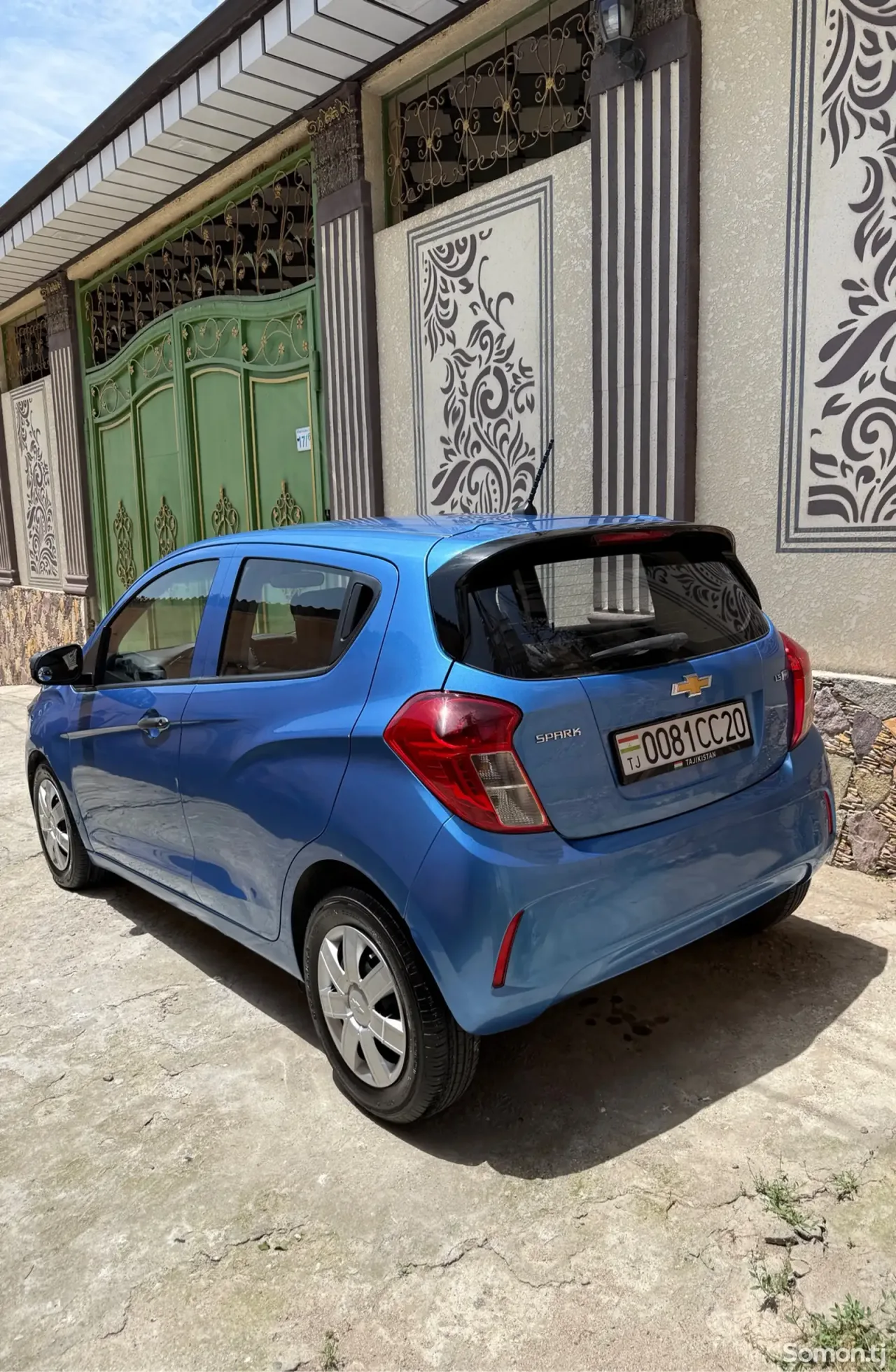 Chevrolet Spark 2015 · 1.0 AT