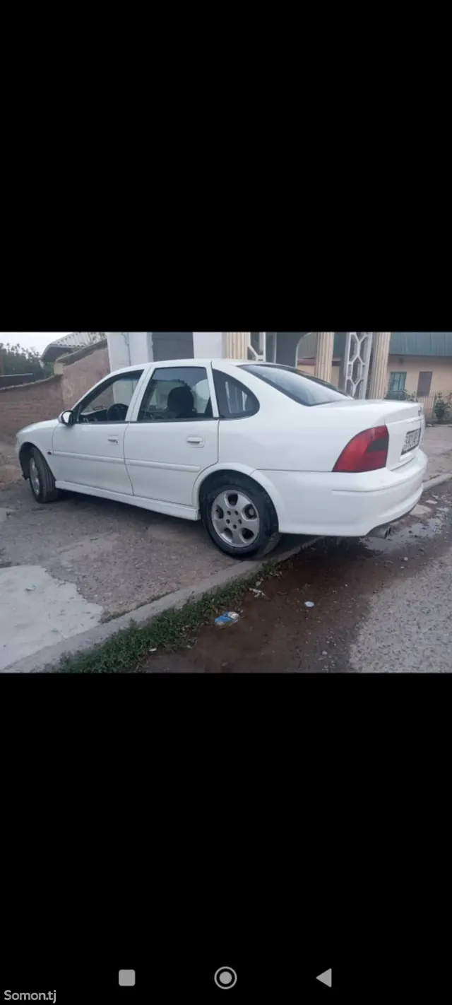 Opel Vectra B 2000 · 1.8 AT