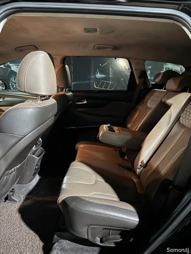 Hyundai Santa Fe 2018 · 2.0 AT