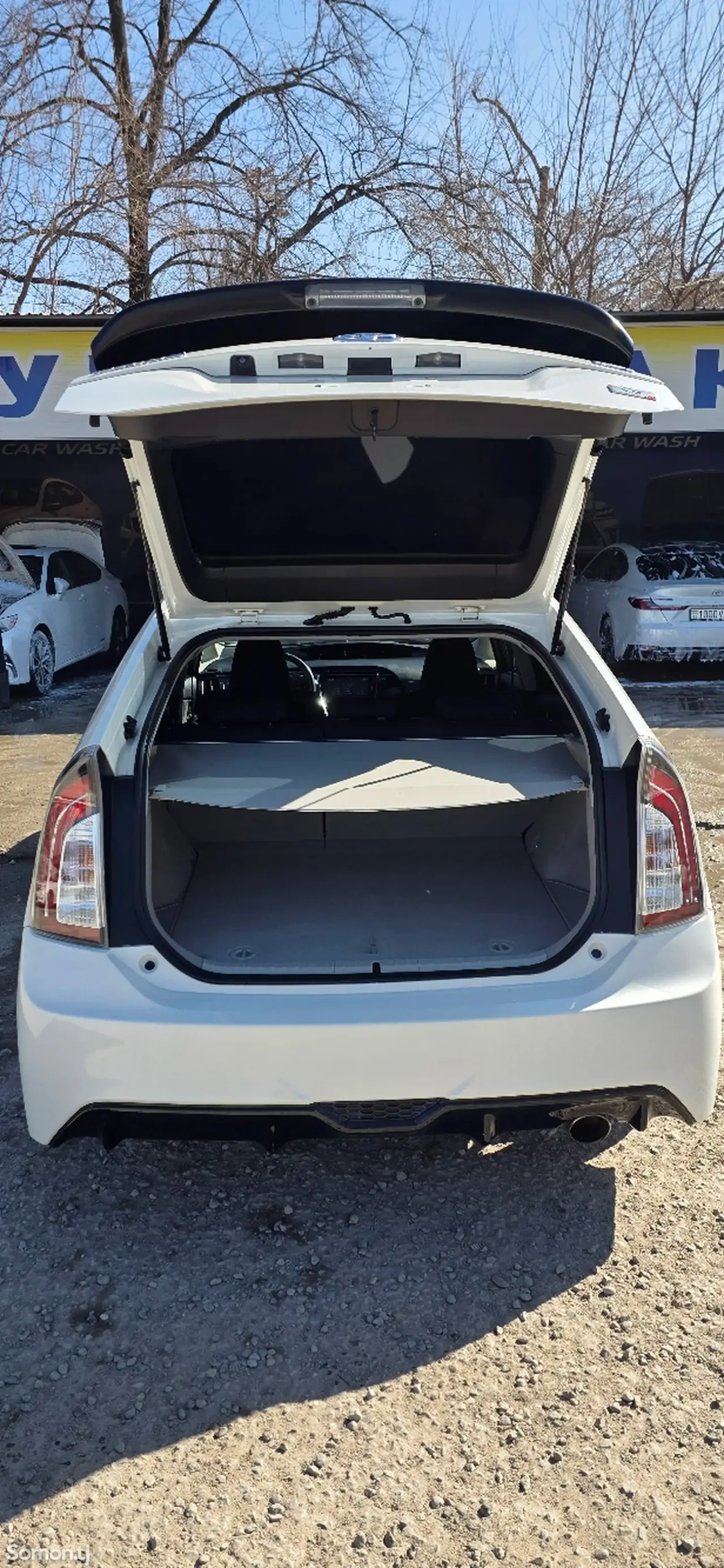Toyota Prius 2014 · 1.8 CVT