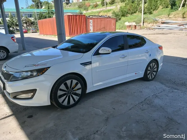 Kia K5 2011 · 2.4 AT