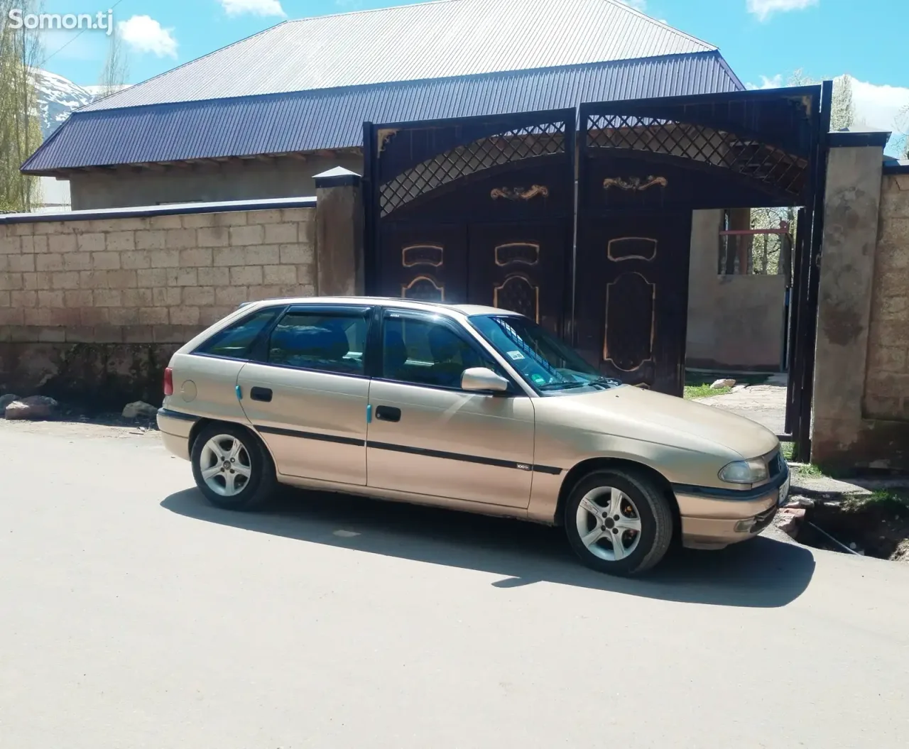 Opel Astra F 1997 · 1.6 MT