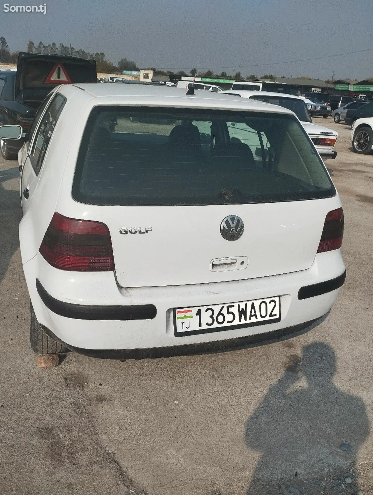 Volkswagen Golf 1999 · 2.0 MT