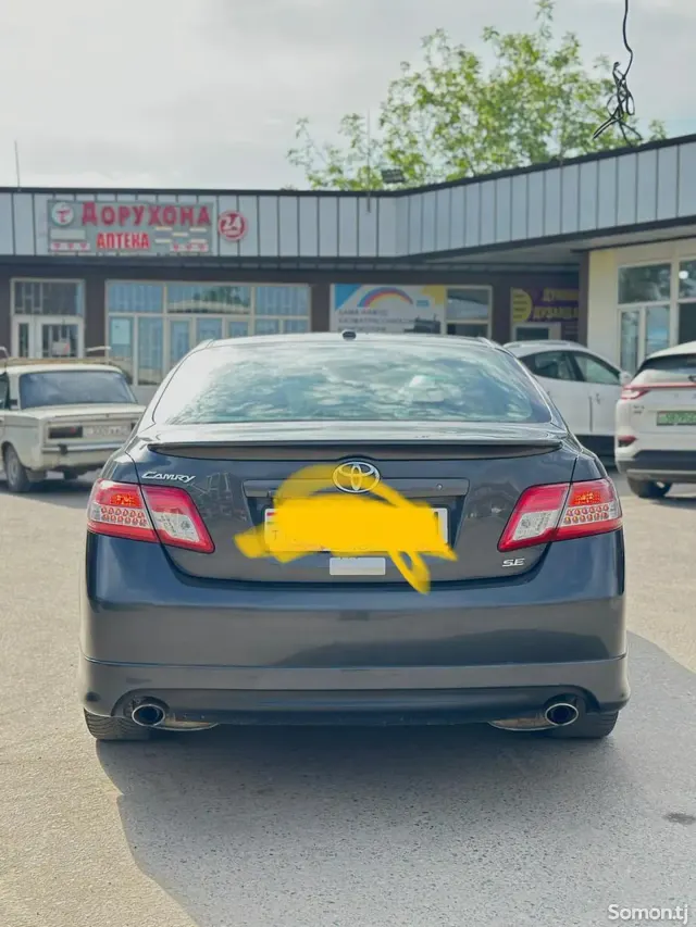 Toyota Camry 2011 · 3.5 AT