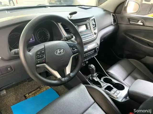 Hyundai Tucson 2016 · 1.6 AT