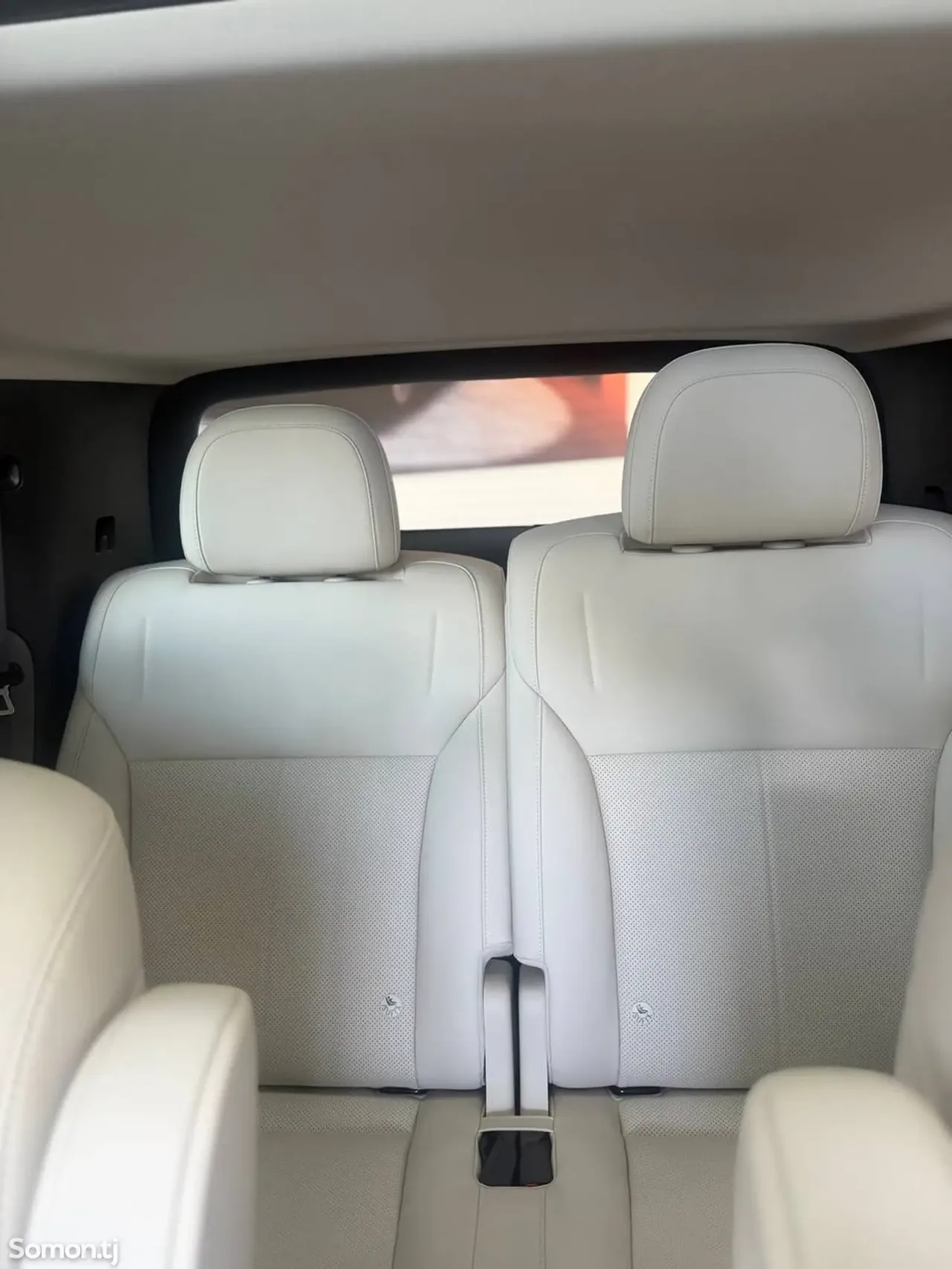 Li Auto (Lixiang) i8 2025 · AT