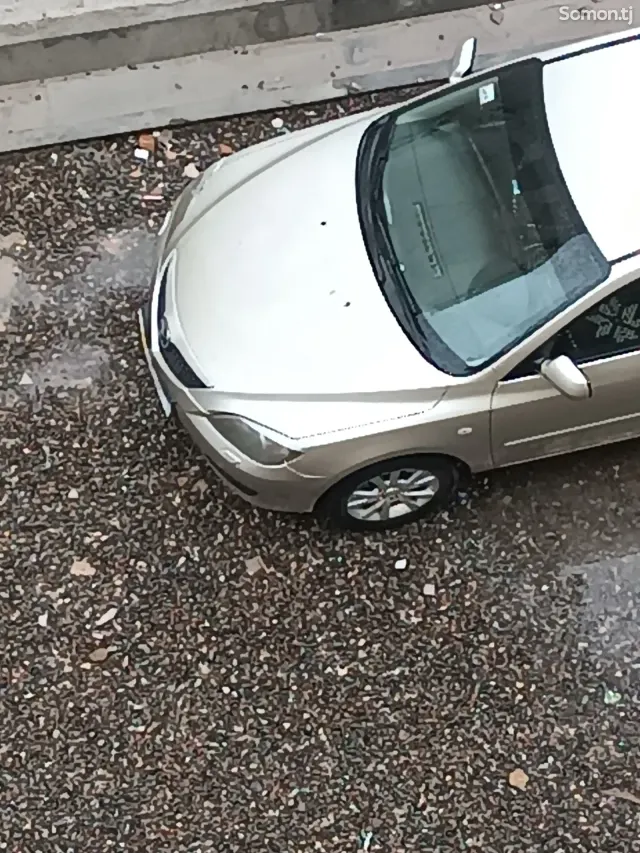 Mazda 3 2007 · 1.6 MT