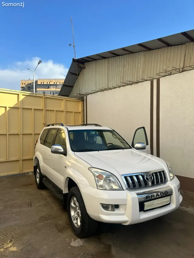 Toyota Land Cruiser Prado 2006 · 4.6 AT