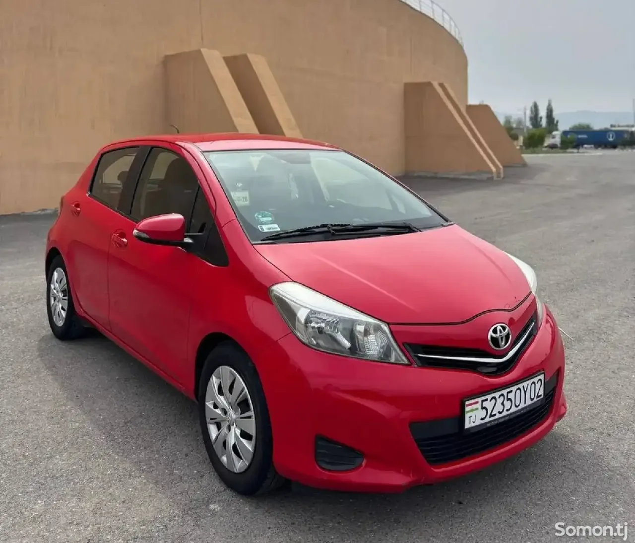 Toyota Yaris 2011 · 1.1 MT