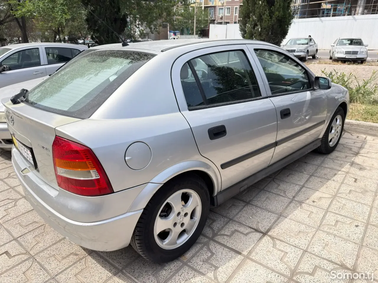 Opel Astra G 1998 · 1.6 AT
