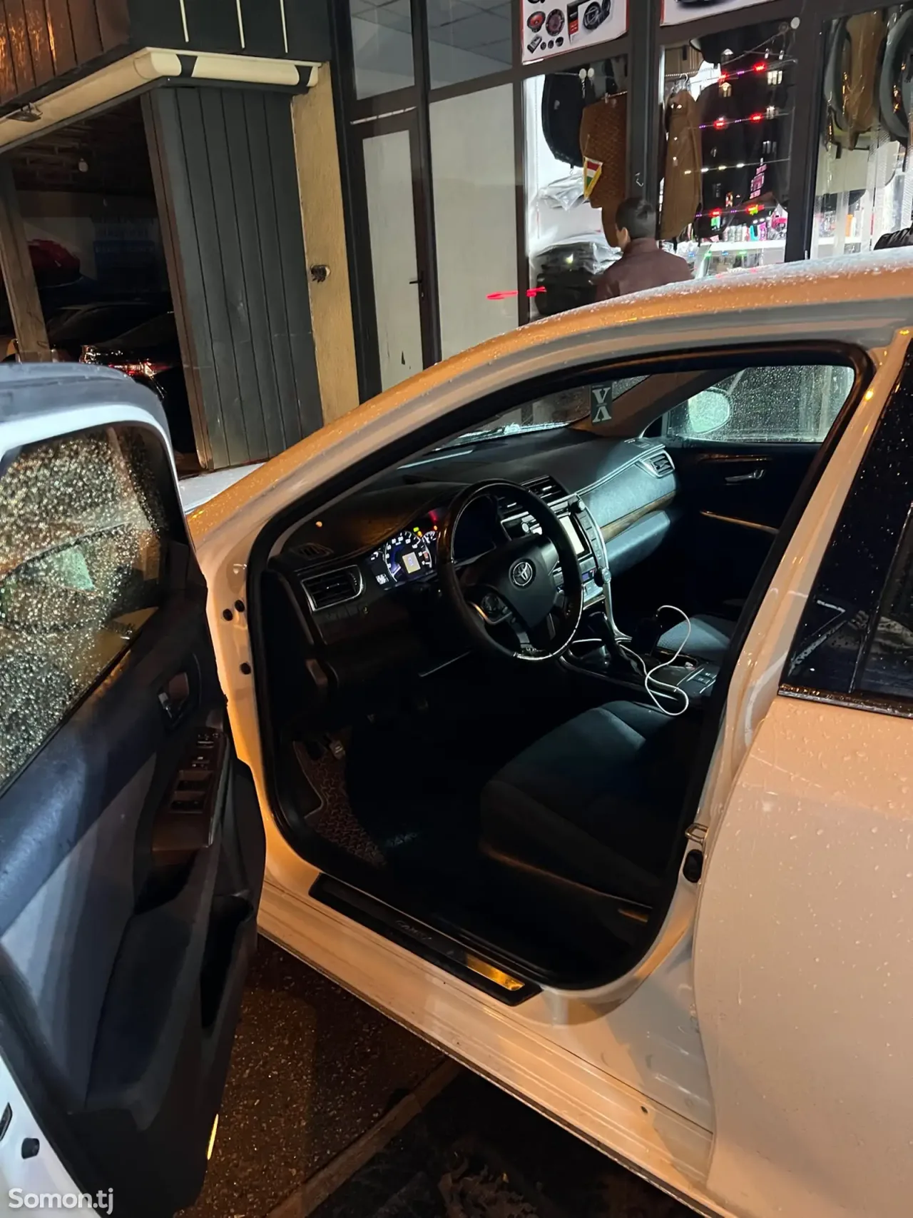 Toyota Camry 2013 · 2.5 AT