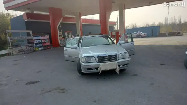 Mercedes-Benz C class 1998 · 1.8 MT