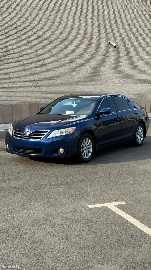 Toyota Camry 2011 · 2.5 AT