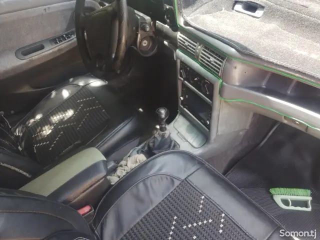Daewoo Nexia 1996 · 1.6 MT