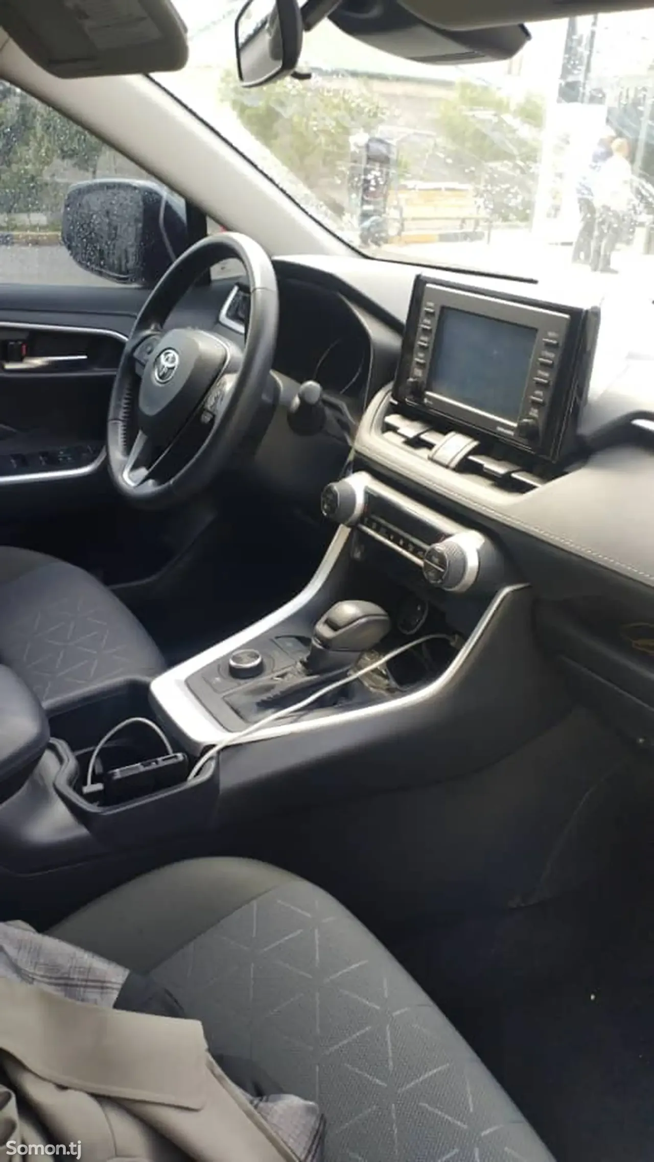 Toyota RAV 4 2022 · 2.5 AT