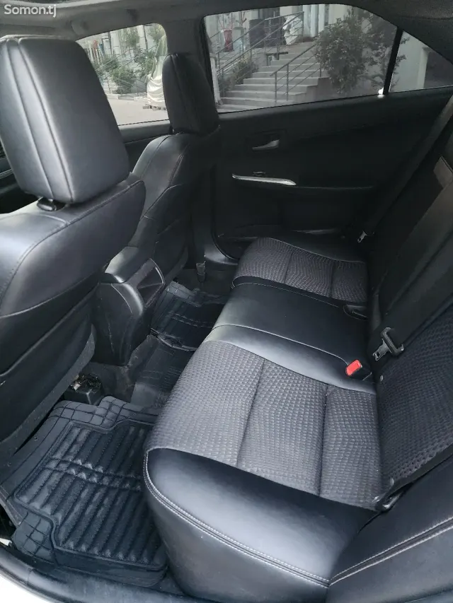 Toyota Camry 2014 · 2.5 AT