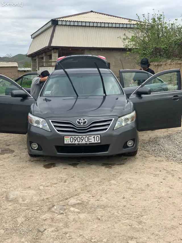 Toyota Camry 2011 · 2.5 AT