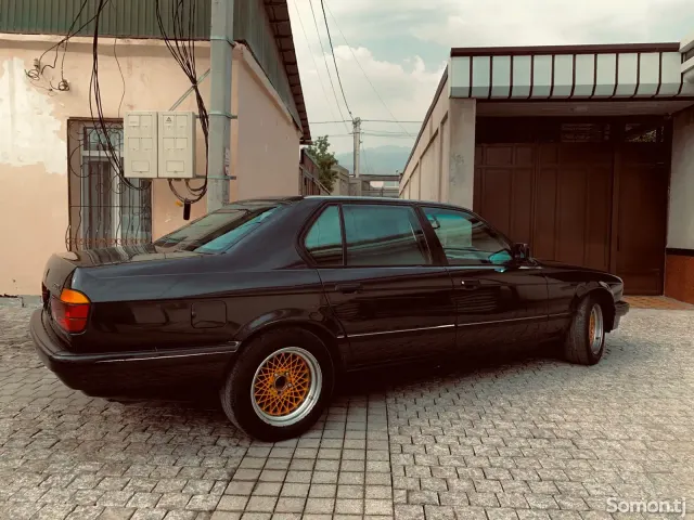 BMW 7 series 1991 · 5.0 AT