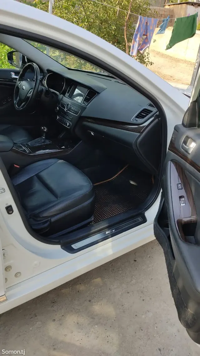 Kia K7 2014 · 3.0 AT