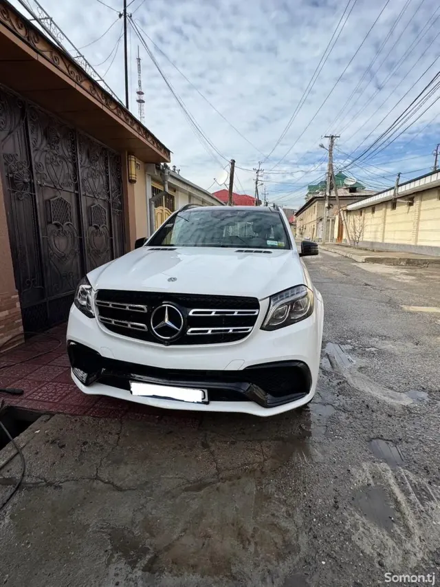 Mercedes-Benz GLS 2018 · 4.5 AT