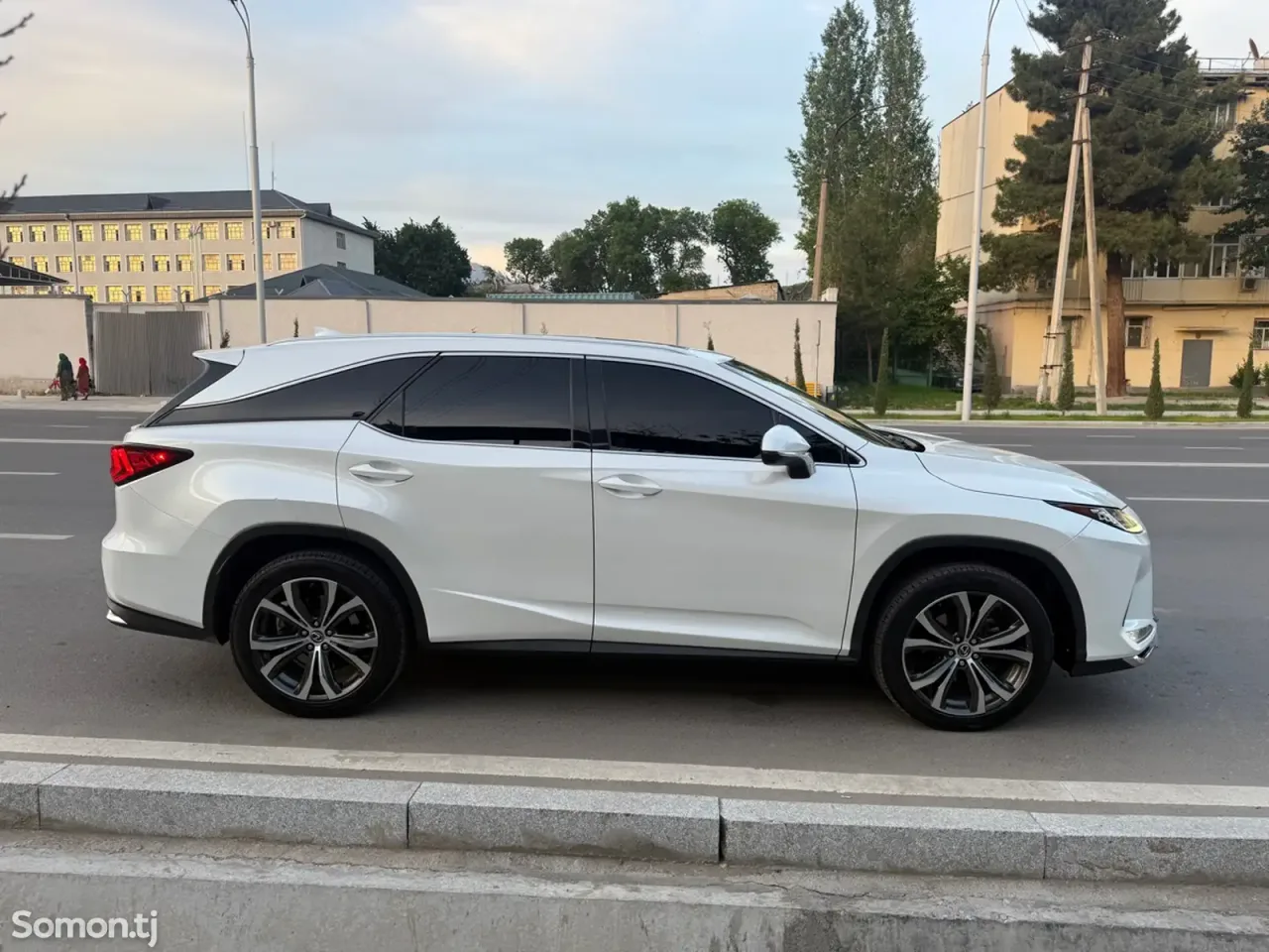 Lexus RX series 2018 · 3.5 AT