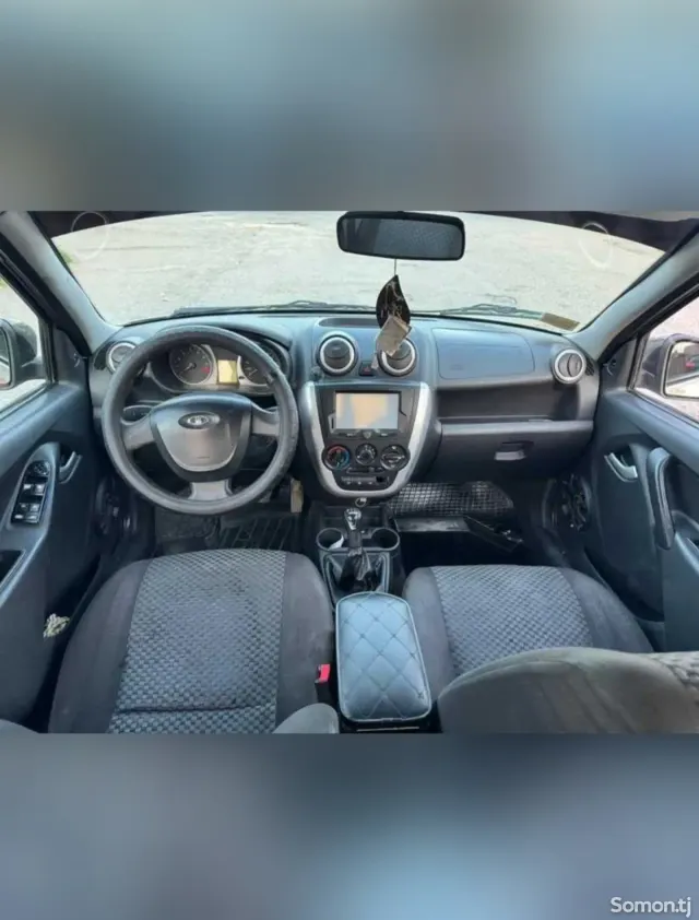 Lada (ВАЗ) Granta 2012 · MT