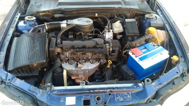 Opel Vectra B 1996 · 1.6 MT