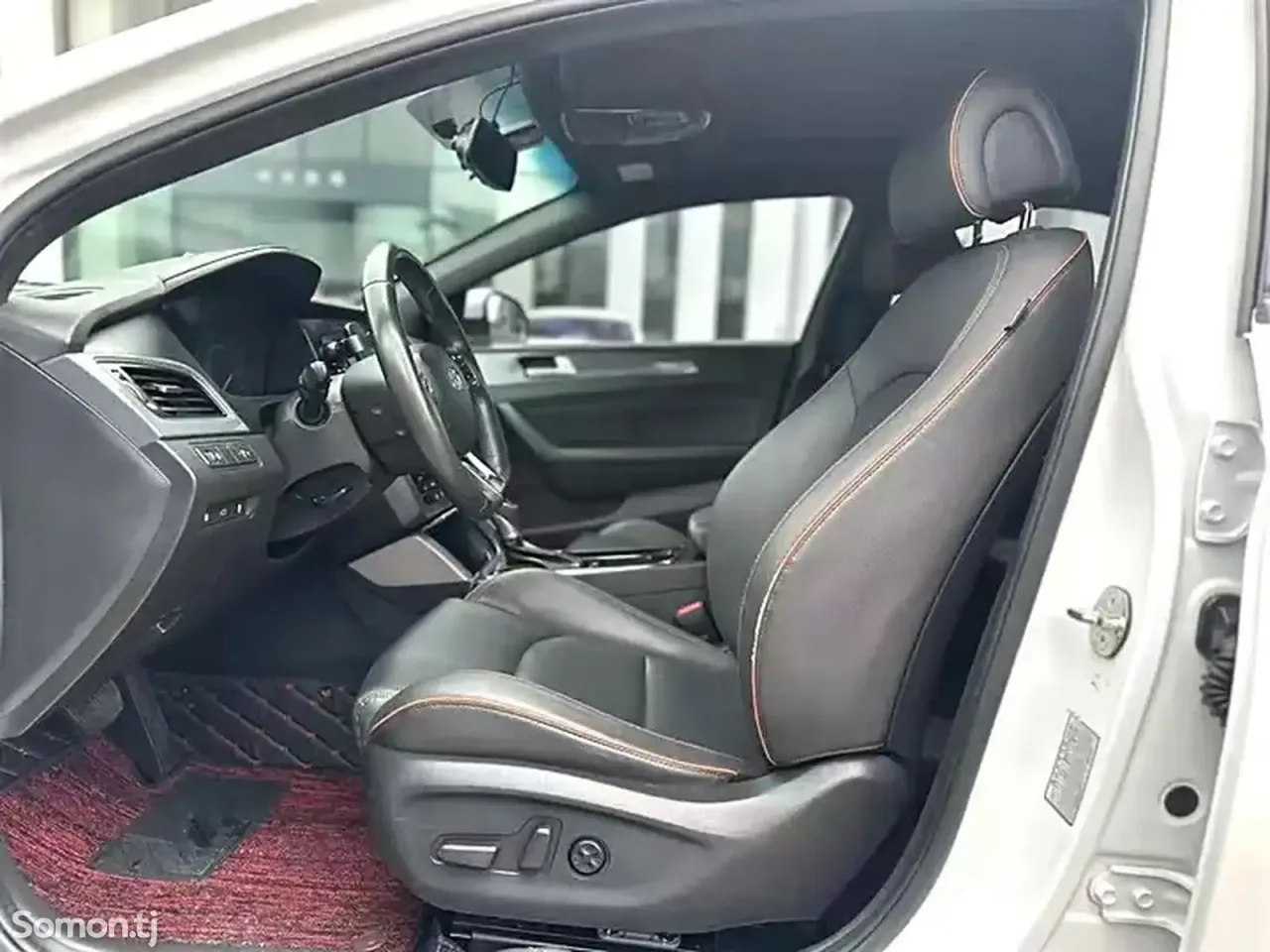 Hyundai Sonata 2015 · 1.5 AT