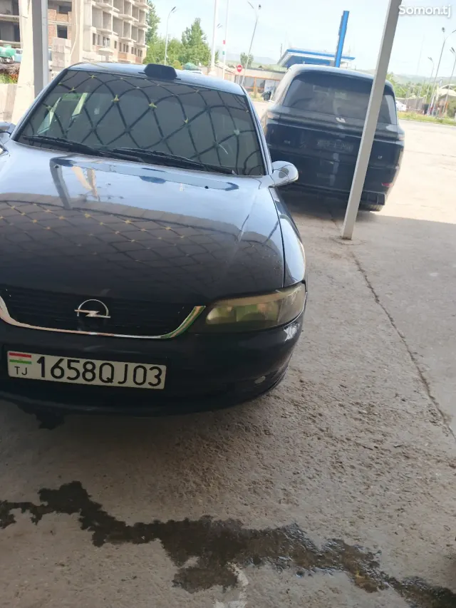 Opel Vectra B 1997 · 1.6 MT