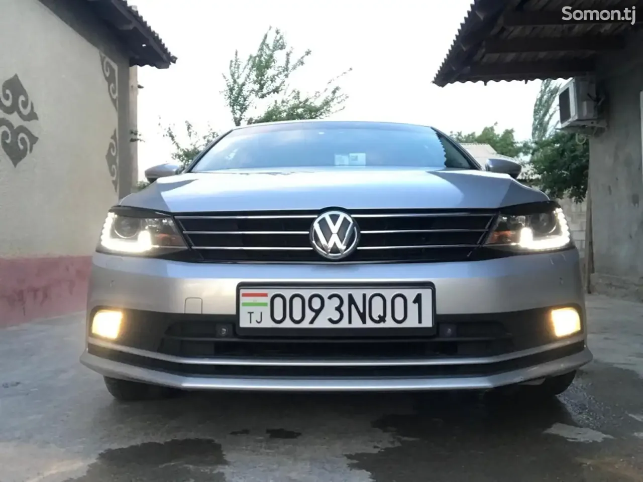 Volkswagen Jetta 2015 · 2.0 AT