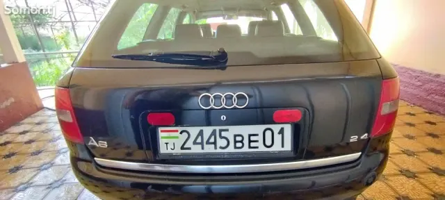 Audi A6 2002 · 2.4 AT