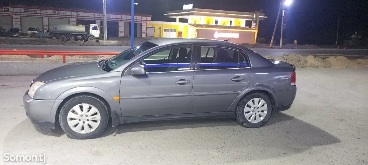 Opel Vectra C 2003 · 2.2 MT