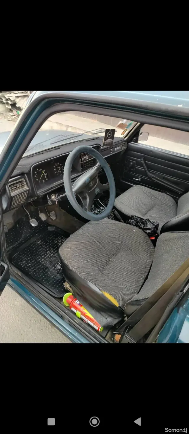 Lada (ВАЗ) 2107 2001 · 1.6 MT