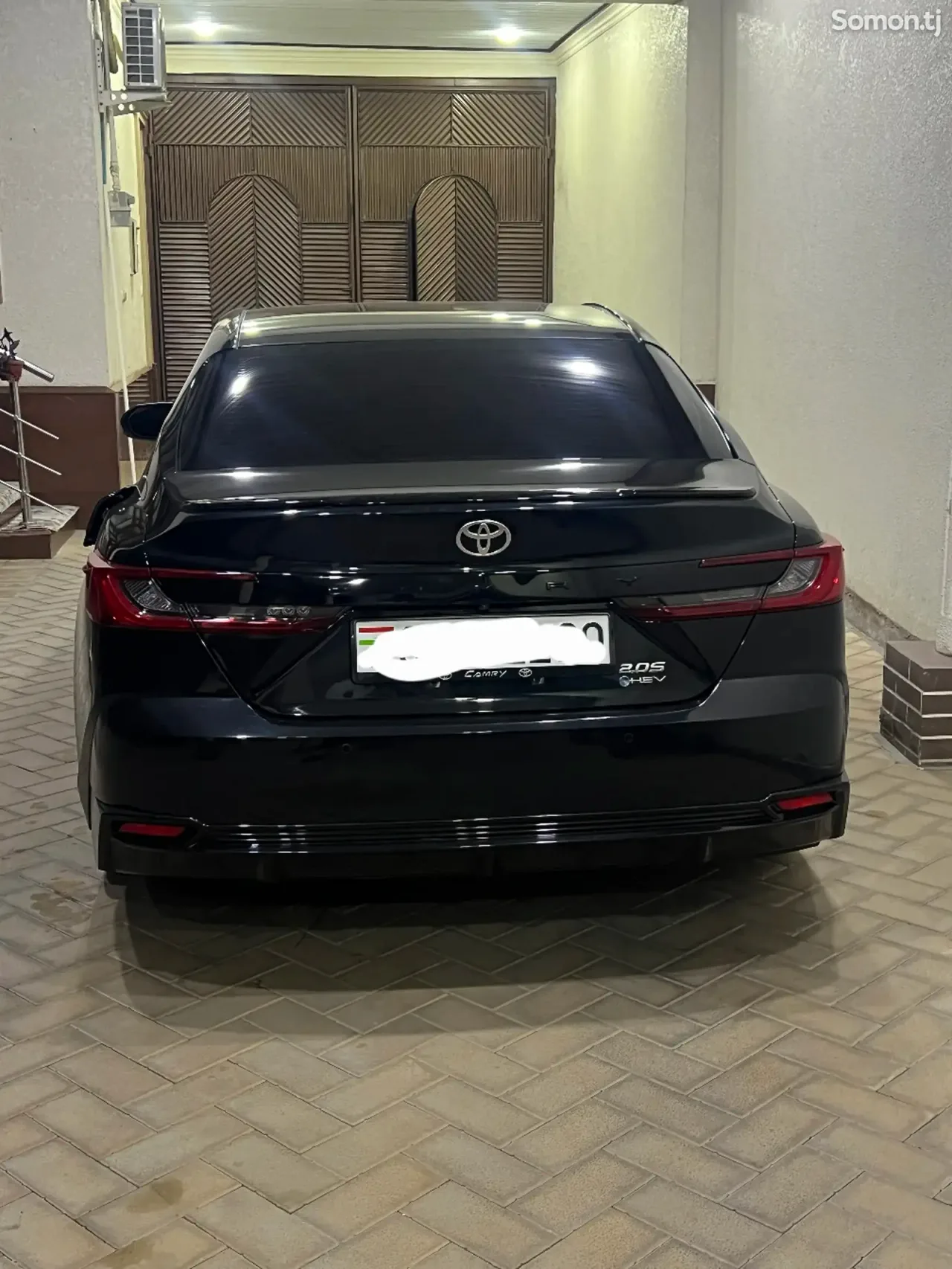 Toyota Camry 2025 · 2.0 AT