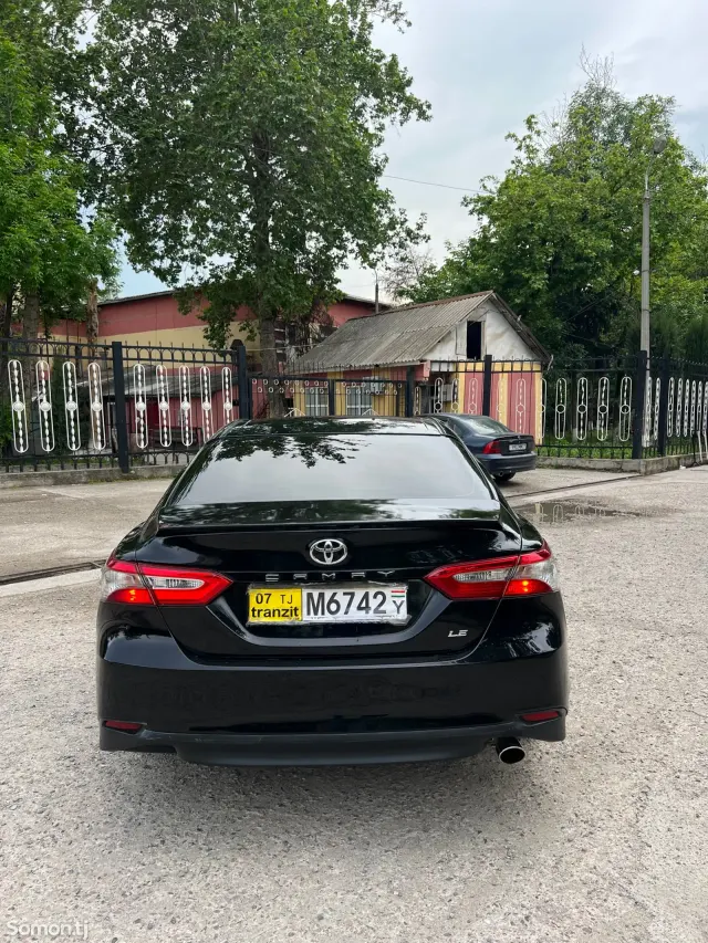 Toyota Camry 2022 · 2.5 AT