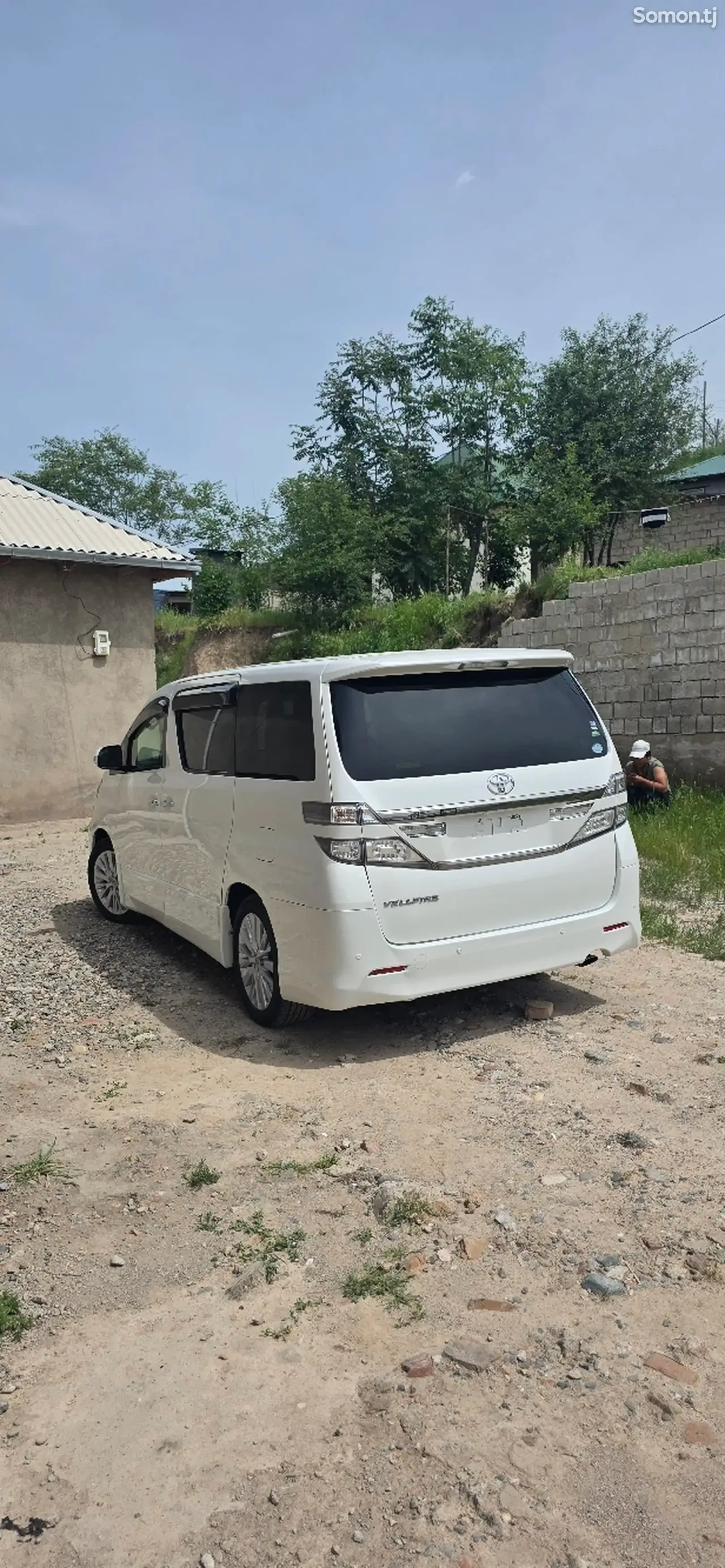 Toyota Vellfire 2014 · 2.4 AT