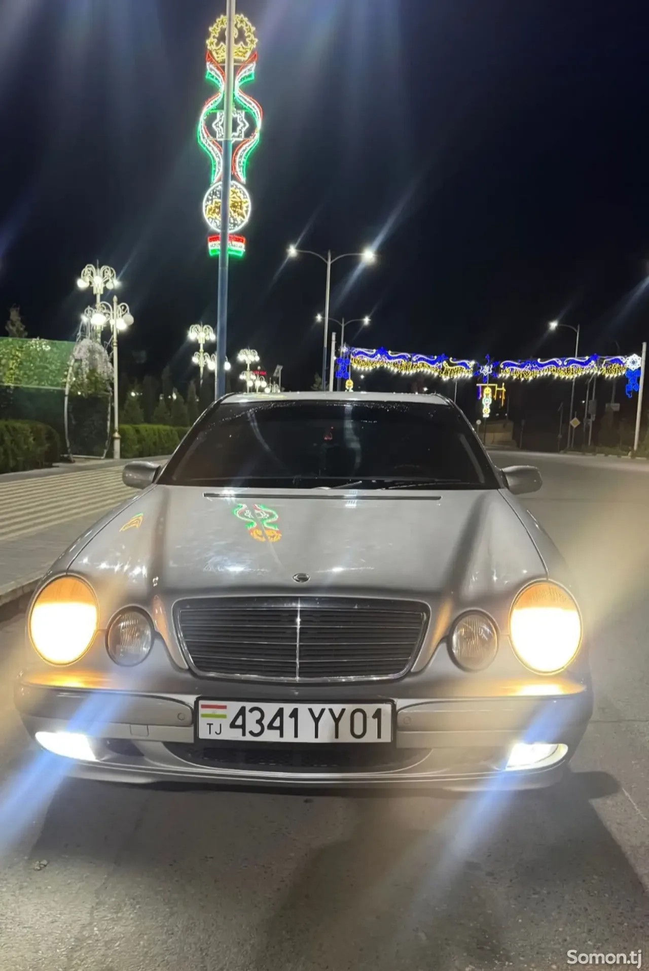 Mercedes-Benz E class 2000 · 2.8 AT