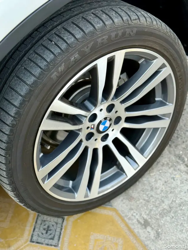 BMW X6 2012 · 4.0 AT