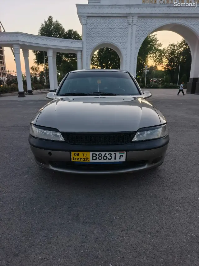 Opel Vectra B 1996 · 1.6 MT